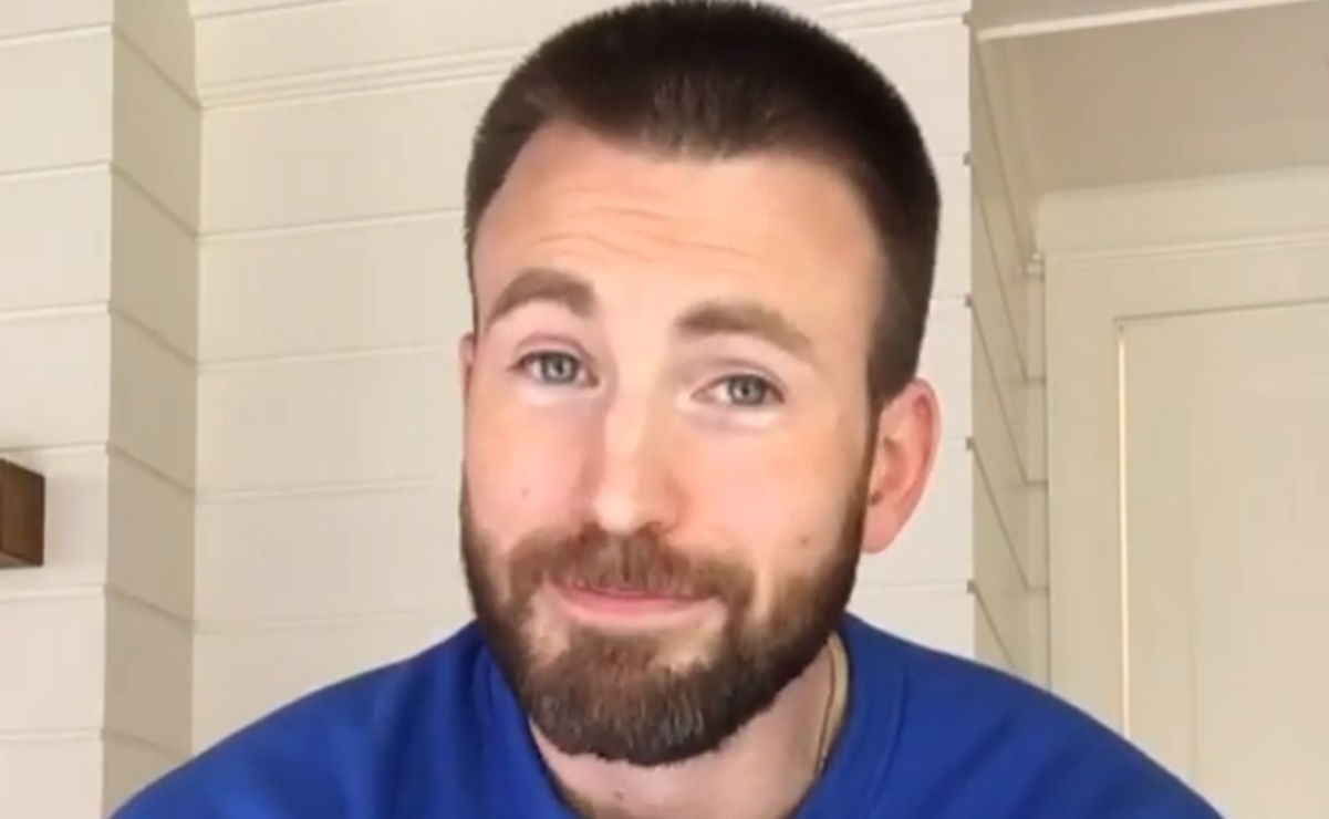 Chris Evans: Fans create memes in response to leaked nude 