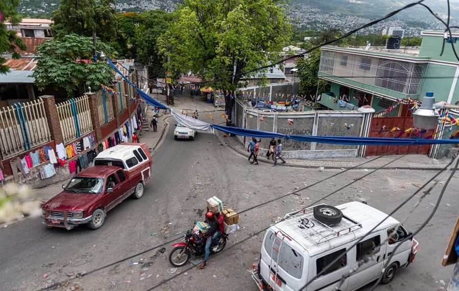 Fotografìa de archivo de un barrio en Puerto Príncipe (Haití). EFE /Johnson Sabin
