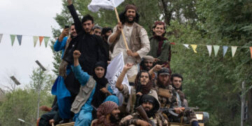 Talibanes celebrando en las calles de Kabul, Afganistán (Créditos: Getty Images)