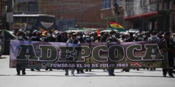 Miembros de Adepcoca protestando en La Paz, Bolivia (Créditos: Getty Images)