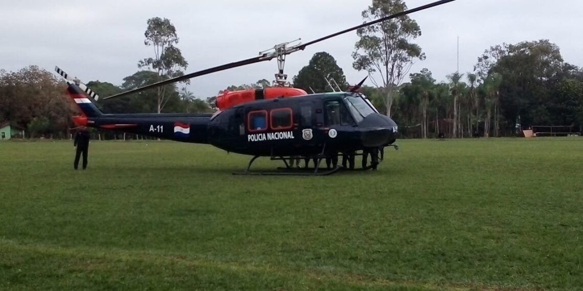Helicóptero de la policía paraguaya listo para buscar a los reclusos fugados (Fuente: Policía Nacional del Paraguay)