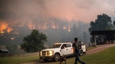 El incendio McKinney avanza sobre el bosque nacional Klamath (Créditos: AP Photos)