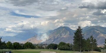 Incendio cerca de Springville, Utah. (Créditos: Utah Wildfire Info)