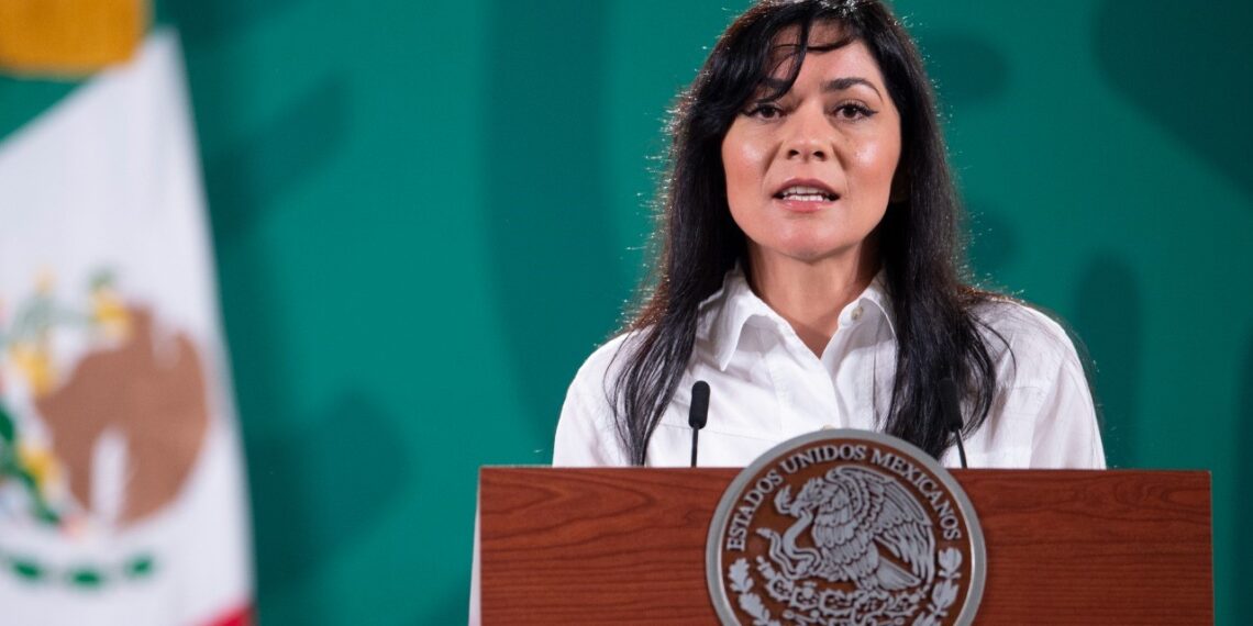 Ana Elizabeth García Vilchis, encargada de informar sobre noticias falsas en las conferencias matutinas (Fuente: Presidencia de México)