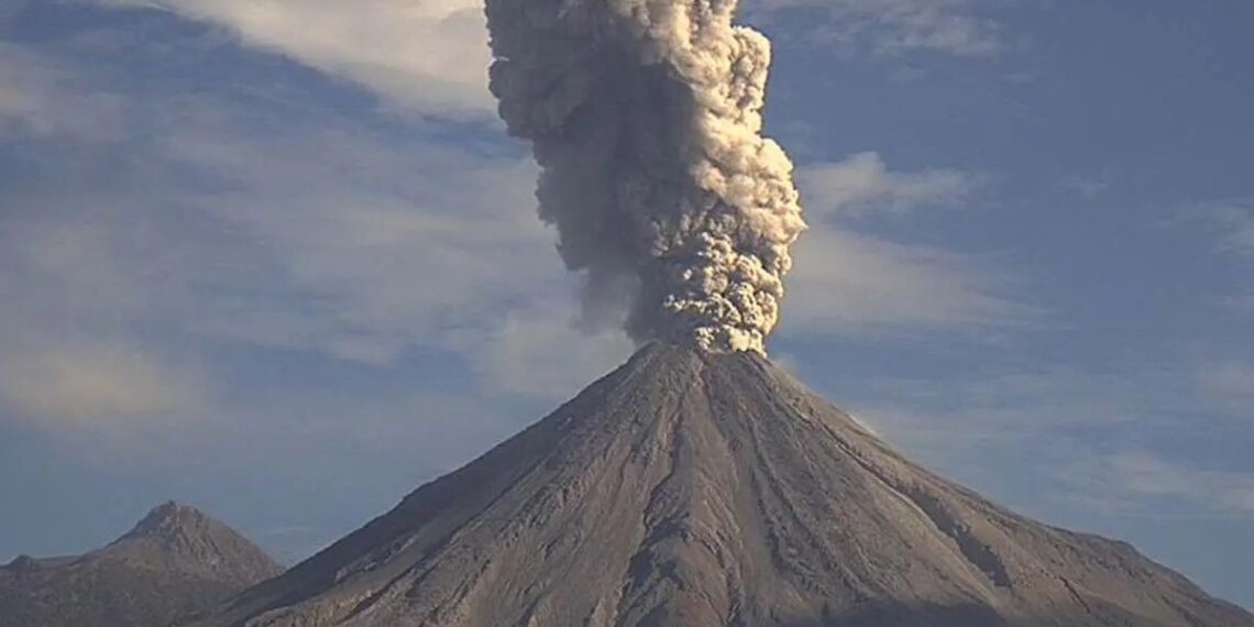 El Volcán de Colima ha presentado actividad después del sismo de este lunes en Michoacán (Fuente: Gobierno de México)