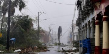 Fotografía de algunos de los destrozos dejados por el paso del huracán Ian, el 27 de septiembre de 2022, en Pinar del Río (Cuba). EFE/Yander Zamora