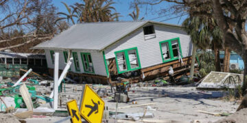 La localidad de Fort Myers Beach fue una de las más afectadas tras el paso del huracán Ian (Créditos: Getty Images)