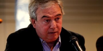 El ministro del Interior, Luis Alberto Heber, aseguró que responsabilizó a los gobiernos de Mujica y Vázquez de no haber detectado el caso de falsificación de pasaportes (Créditos: EFE)