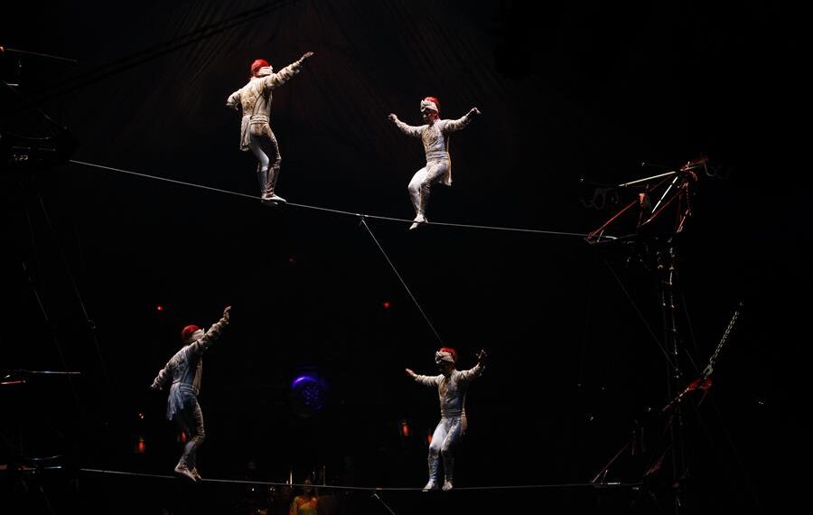 Artistas del Cirque du Soleil presentan el espectáculo "Kooza", el 13 de octubre de 2022, en la ciudad de Guadalajara, Jalisco (México). EFE/Francisco Guasco