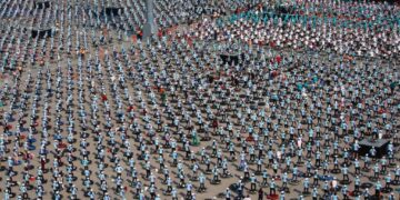 Unas 3,935 personas se reunieron para participar en un clase de 43 minutos que ingresó en el libro de récords Guinness