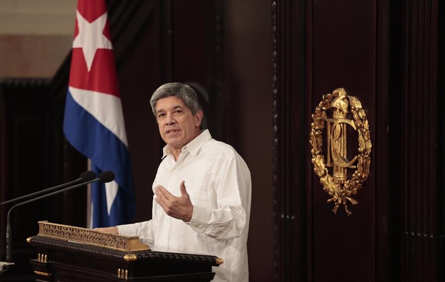 El viceministro cubano de Relaciones Exteriores, Carlos Fernández de Cossio, en una fotografía de archivo. EFE/ Ernesto Mastrascusa