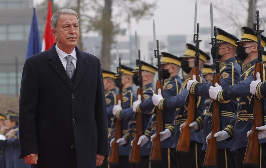 El ministro turco de Defensa, Hulusi Akar, en una fotografía de archivo. EFE/EPA/VALDRIN XHEMAJ
