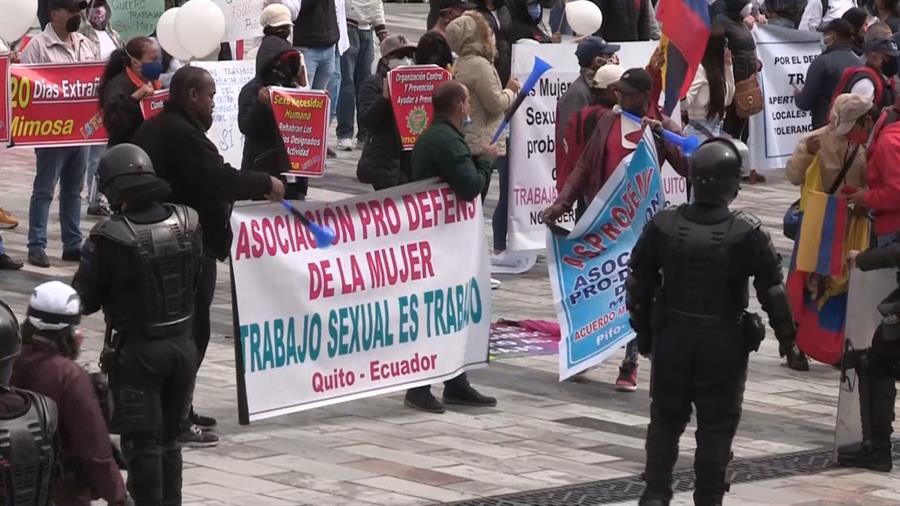 Las trabajadoras sexuales de Ecuador celebraron un I Congreso contra la violencia a ese sector que busca crear herramientas que permitan el reconocimiento de sus derechos laborales y poner fin a una historia de discriminación. EFE/Captura de video