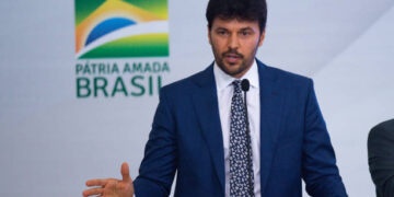 El ministro de Comunicaciones, Fábio Faria, fue destituido a solo 11 días de acabar el gobierno (Créditos: Getty Images)