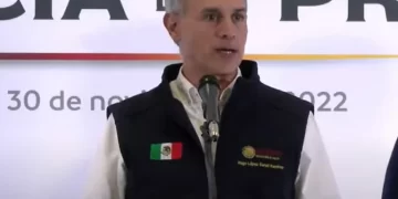 Hugo López-Gatell dio a conocer infomación sobre el brote de meningitis en Durango. (YouTube/Gobierno del Estado de Durango)