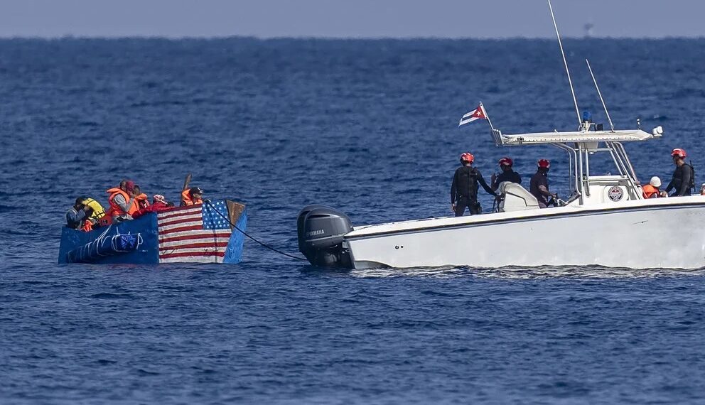 La cifra de migrantes cubanos interceptados en altamar no ha parado de aumentar (Créditos: AP Foto)