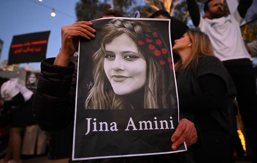 Imagen de Archivo de una protesta por la muerte de la joven iraní Masha Amini en Melbourne (Australia)