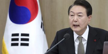 El presidente de Corea del Sur, Yoon Suk-yeol, pidió a su ejército responder con mayor determinación a las provocaciones norcoreanas (Foto: AP)