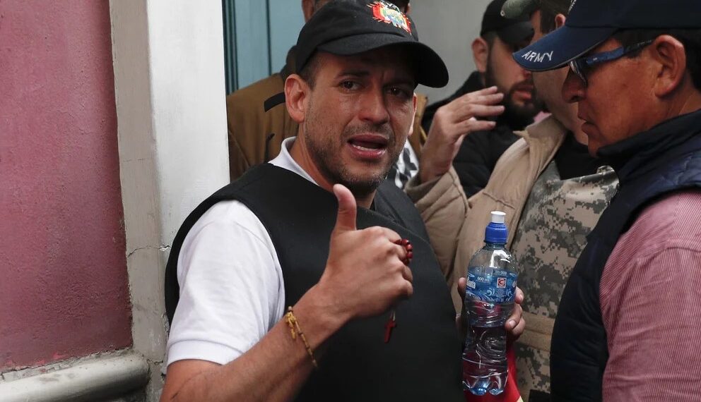 La detención del gobernador de Santa Cruz Luis Fernando Camacho inició una ola de protestas (Foto: AP)