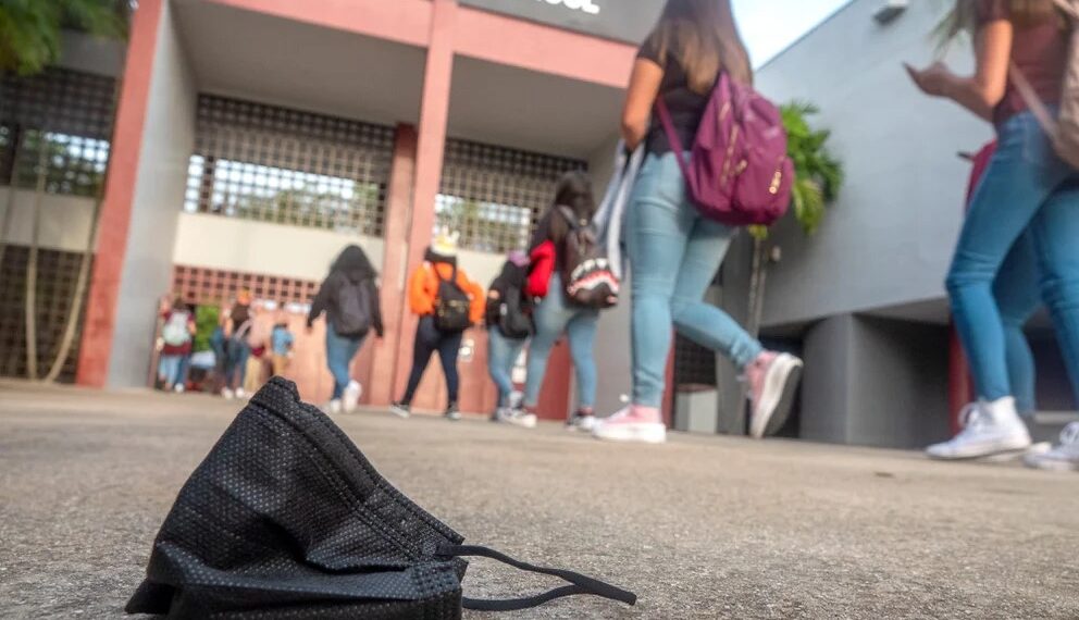 En lo que va del año escolar, son más de 10 mil los niños migrantes que ingresaron al sistema público de escuelas en Miami (Foto: EFE)