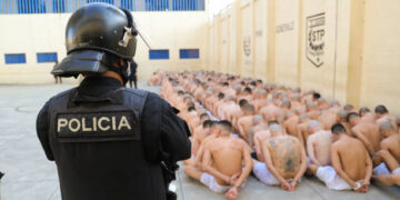 El Estado de Excepción declarado el año pasado sería la principal razón del incremento de presos en El Salvador (Foto: Getty Images)