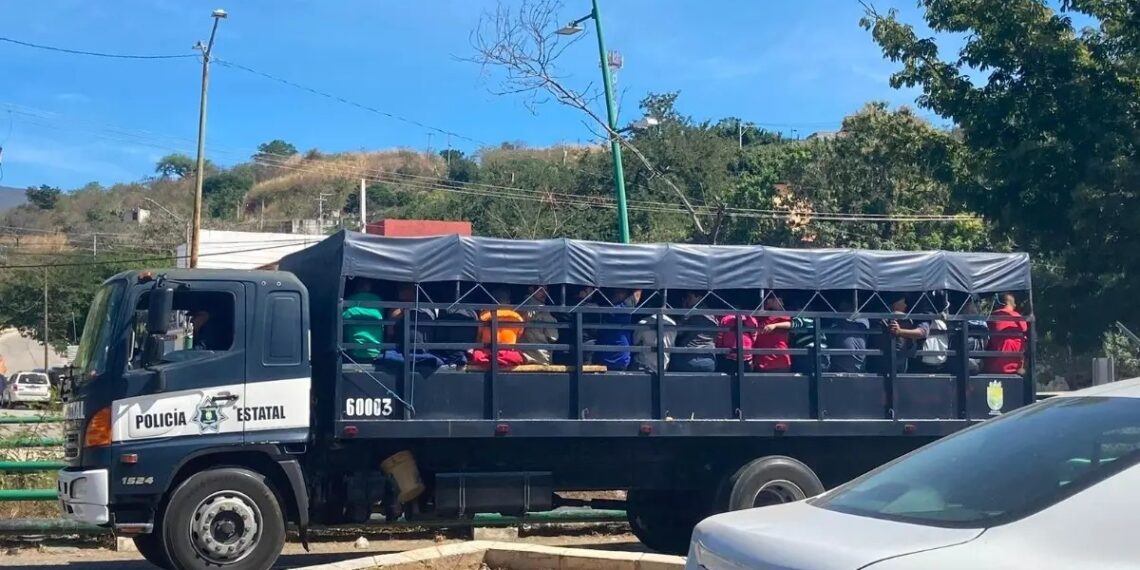 Los migrantes fueron llevados por las autoridades a estaciones migratorias de Chiapas (Difusión)
