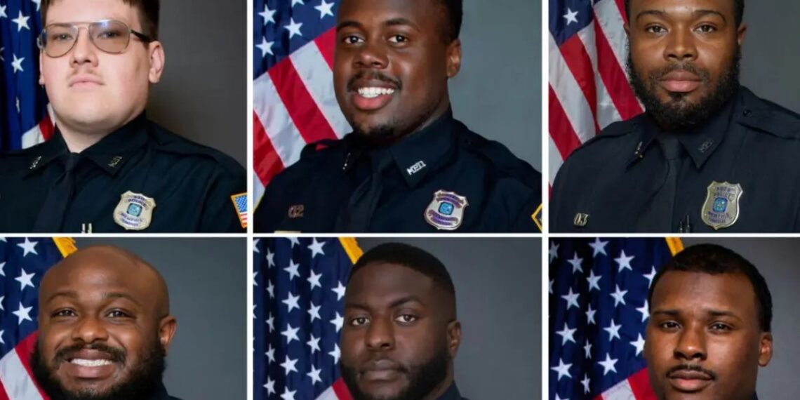 Los cinco policías implicados en la muerte de Tyre Nichols compadecieron antes un juzgado en Memphis este viernes (Difusión)