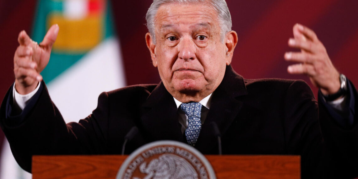 Fotografía de archivo en la que se registró al presidente de México, Andrés Manuel López Obrador, en el Palacio Nacional, en Ciudad de México. EFE/Isaac Esquivel