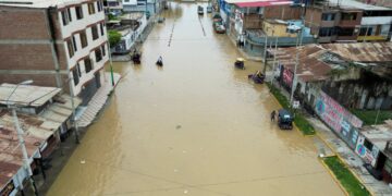 Al menos 7 muertos ha dejado ciclón Yaku (Foto: Infobae)