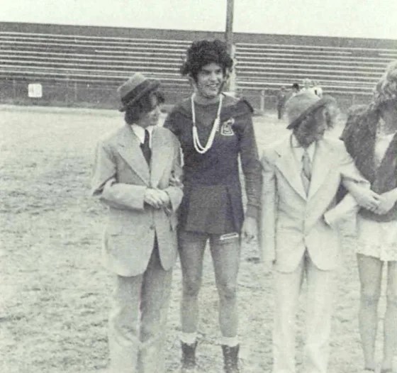 La imagen del gobernador de Tennessee, Bill Lee, se hizo viral (Foto: Franklin High School)