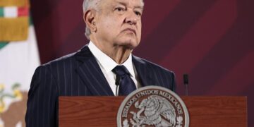 El presidente de México, Andrés Manuel López Obrador, participa en su conferencia de prensa matutina en Palacio Nacional, hoy en la Ciudad de México (México). EFE/José Méndez.
