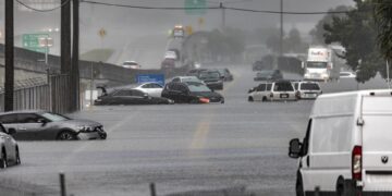 Vista de las lluvias causadas por una tormenta en Florida, en una fotografía de archivo. EFE/Cristóbal Herrera