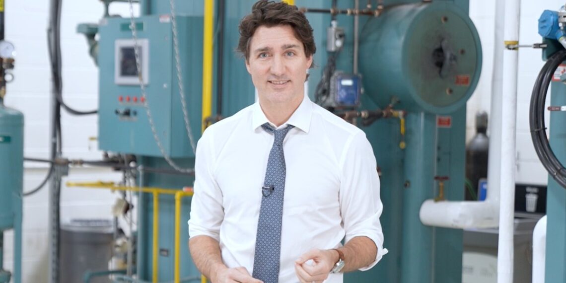 El primer ministro de Canadá, Justin Trudeau, explicando su iniciativa "Budget 2023". Foto: Twitter/@JustinTrudeau