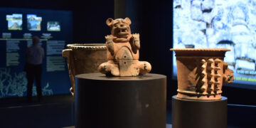 Fotografía de la exposición "Maya: The Exhibition", el 30 de marzo de 2023, en Los Ángeles (EEUU). EFE/ Mónica Rubalcava