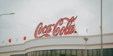 Un letrero de Coca Cola. Foto: Pexels/@hoanggiahuy