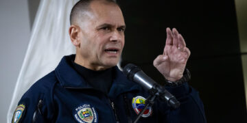Fotografía de archivo en la que se registró al ministro de Interior y Justicia de Venezuela, Remigio Ceballos, en Caracas (Venezuela). EFE/Rayner Peña
