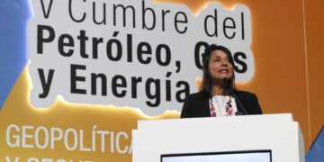 La ministra colombiana de Minas y Energía, Irene Vélez, en una fotografía de archivo. EFE/Carlos Ortega
