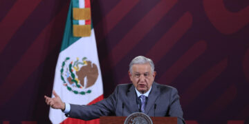 El presidente de México, Andrés Manuel López Obrador, durante una rueda de prensa hoy, en Palacio Nacional en la Ciudad de México (México). EFE/ Mario Guzmán