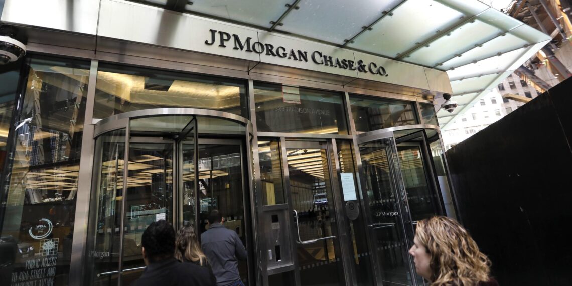 Fotografía de archivo de una sede del banco JP Morgan & Chase Co . EFE/EPA/Peter Foley