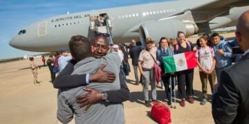 Un total de 11 mexicanos fueron extraídos del país en medio del enfrentamiento entre el Ejército de Sudán y las Fuerzas de Apoyo Rápido. (AP)