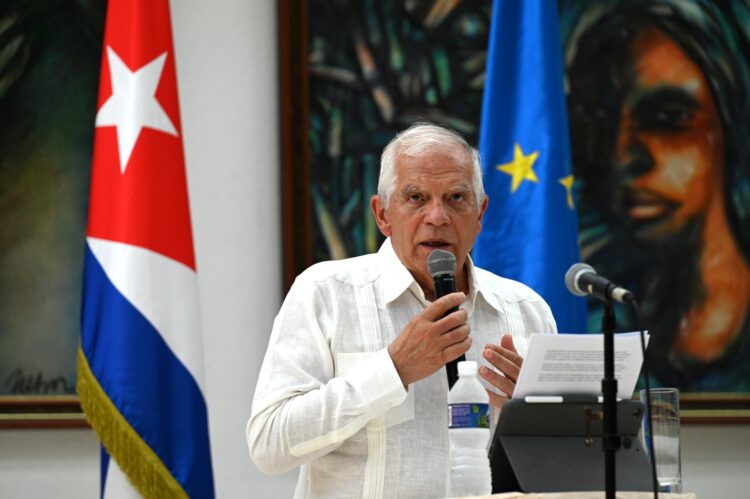 El alto representante de la UE para los Asuntos Exteriores, Josep Borrell, habla durante una rueda de prensa, en La Habana (Cuba). EFE-AFP/ Yamil Lage /Pool