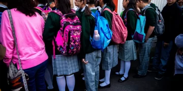 Escuelas públicas y particulares deberán abstenerse de imponer reglas que impliquen restricciones a los derechos de sus estudiantes (Reporte índigo)