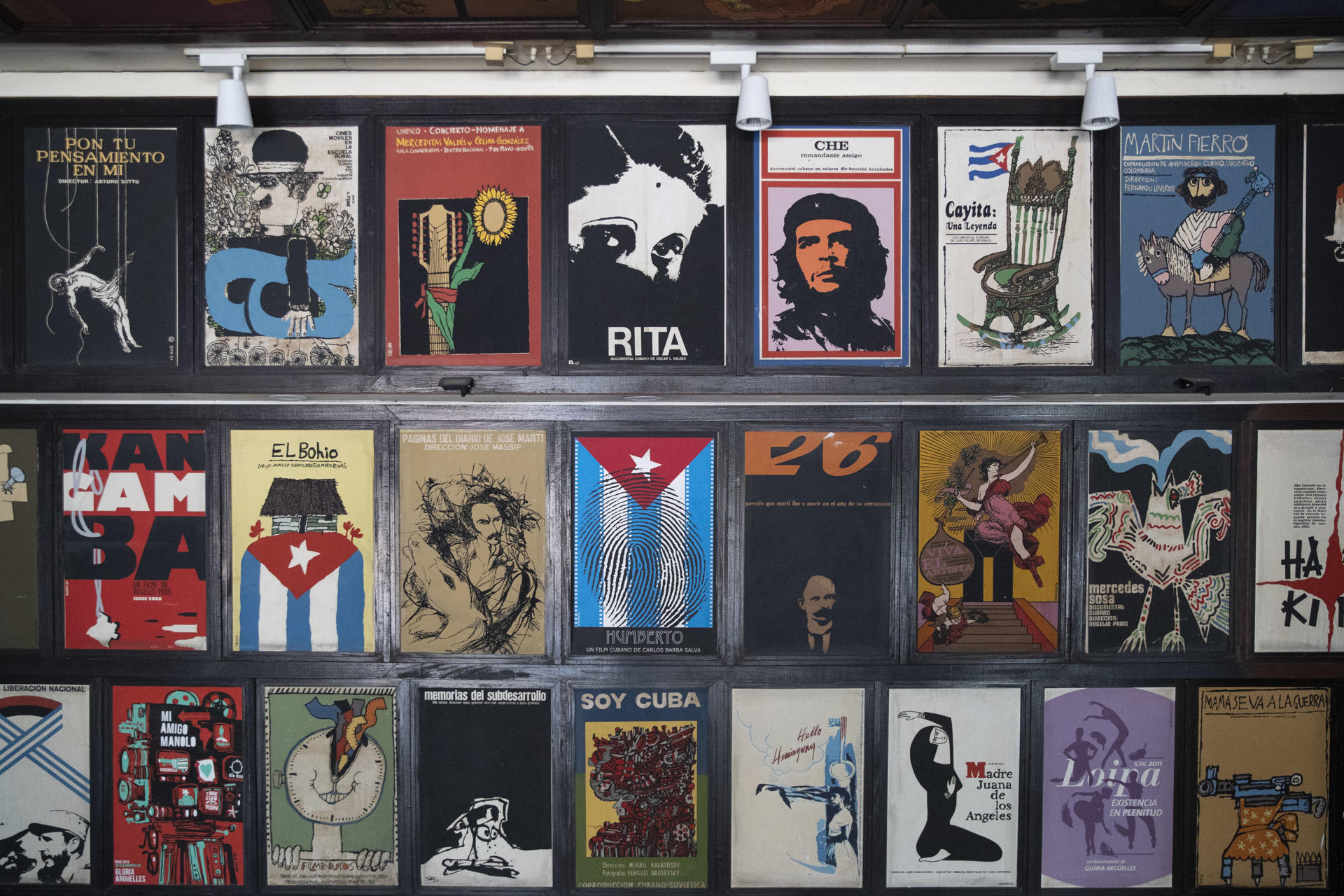 Dauerausstellung von Postern im Kubanischen Institut für Filmkunst und -industrie in Havanna, Kuba | Bildquelle: La Vision © EFE/Yander Zamora | Bilder sind in der Regel urheberrechtlich geschützt