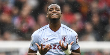 Aston Villa's Columbian striker Jhon Duran reacts during the English Premier League football match between Manchester United and Aston Villa at Old Trafford in Manchester, north west England, on April 30, 2023. (Photo by Oli SCARFF / AFP) / RESTRICTED TO EDITORIAL USE. No use with unauthorized audio, video, data, fixture lists, club/league logos or 'live' services. Online in-match use limited to 120 images. An additional 40 images may be used in extra time. No video emulation. Social media in-match use limited to 120 images. An additional 40 images may be used in extra time. No use in betting publications, games or single club/league/player publications. /
