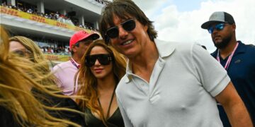 Shakira y Tom Cruise durante el Gran Premio de Miami de Fórmula 1 el pasado domingo 7 de mayo. | Fuente: AFP