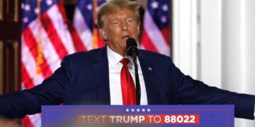 El expresidente de Estados Unidos Donald Trump habla durante un evento de campaña en Bedminster, Nueva Jersey (EE.UU.), este 13 de junio de 2023. EFE/EPA/Peter Foley