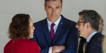 El presidente del Gobierno español en funciones, Pedro Sánchez (c). EFE/ Borja Sánchez-Trillo