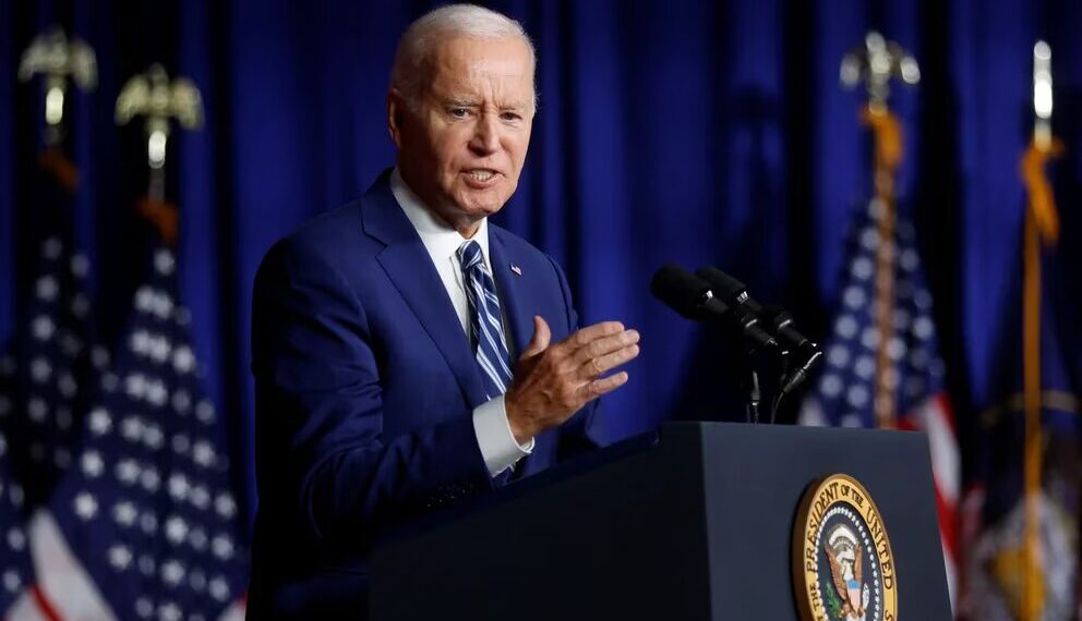 El presidente Joe Biden declaró el estado de emergencia en Hawaii (REUTERS/Jonathan Ernst)