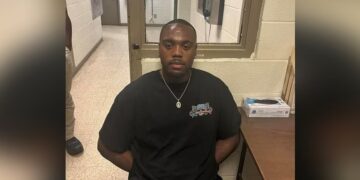 Justin Carter fue arrestado y está esperando su extradición a Georgia. (Departamento de Policía de Monticello Arkansas)