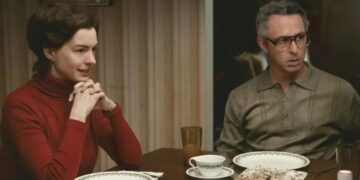 Esther e Irving Graff: Los pilares familiares de Paul, retratados magistralmente por Anne Hathaway y Jeremy Strong. (HBO Max)